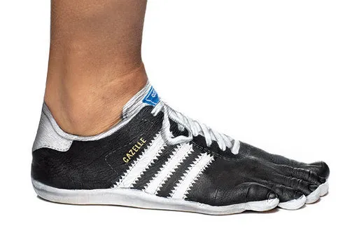 How We’re Wrecking Our Feet With Every Step We Take – New York Magazine, via headlessness