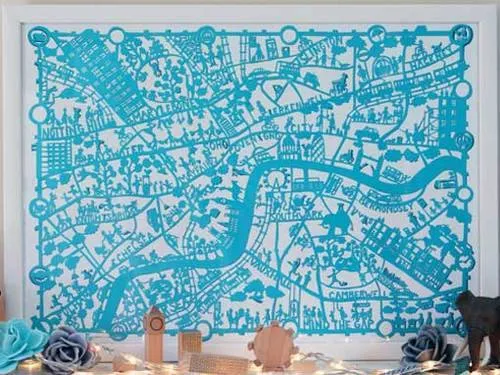 Famille Summerbelle: London Paper Cut Map