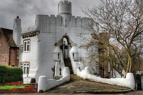 Highfort Court, Kingsbury